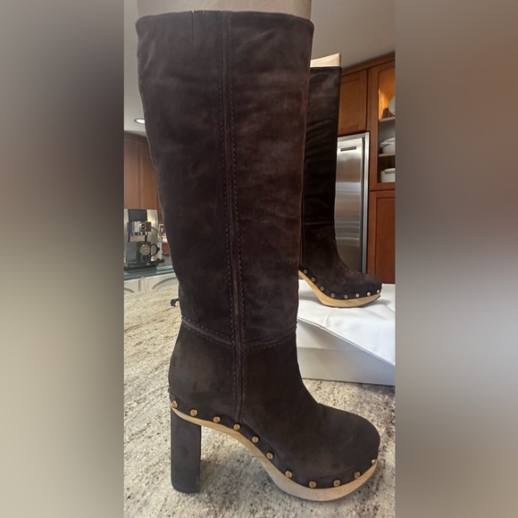 Veronica Beard PRISTINE Glendale suede clog boot Sz 7 espresso color gold rivets - Picture 5 of 16